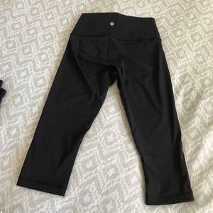 Lululemon Wunder Under Crops